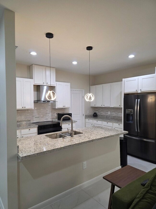 Building Photo - 1413 El CAPORAL DR.