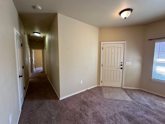 Building Photo - 4422 105th St