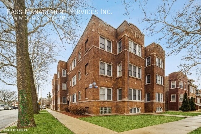 Building Photo - 5104 W 18th St