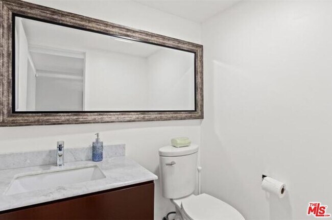 Building Photo - 4555 Alla Rd