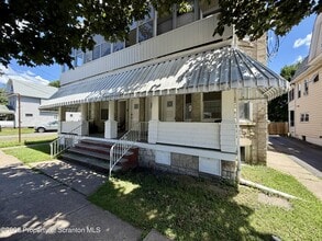 Building Photo - 261 N Washington St