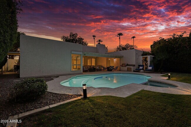 Building Photo - 7352 E Valley Vista Dr