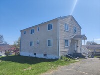 Building Photo - 135 Hillcrest Rd