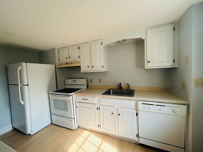 Primary Photo - 10-12-12 Atkinson St