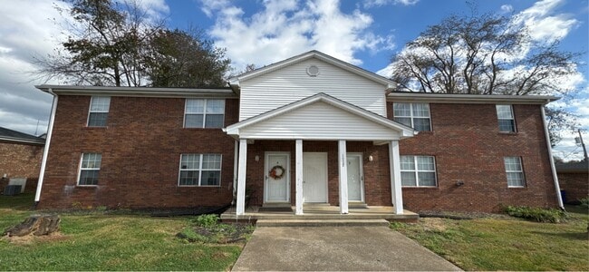 Building Photo - 1712 McGregor Ct