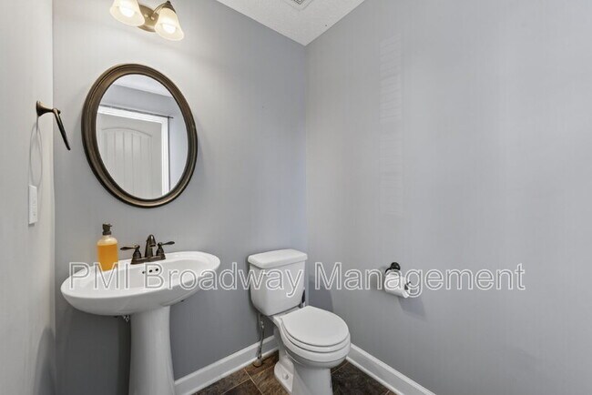 Building Photo - 1259 Eagle's View Dr