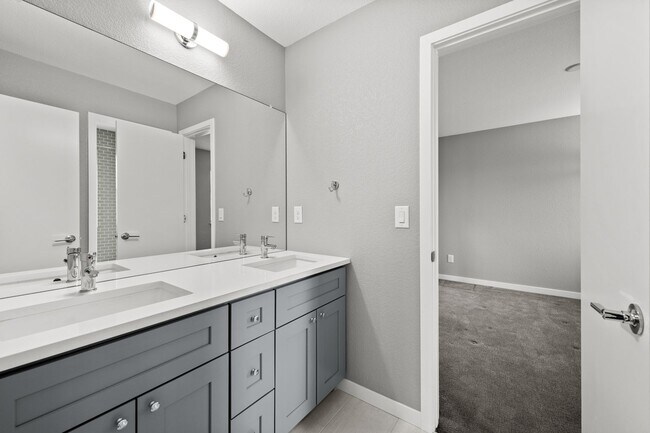 Building Photo - 5230 Stuart St