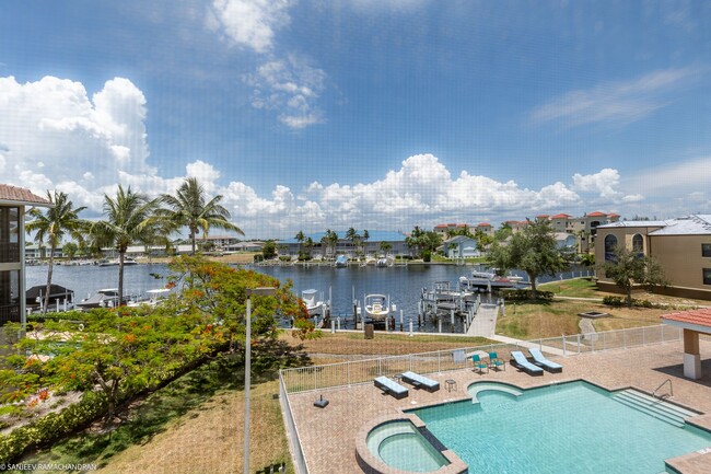 Building Photo - FURNISHED WATERFRONT CONDO IN PUNTA GORDA ...