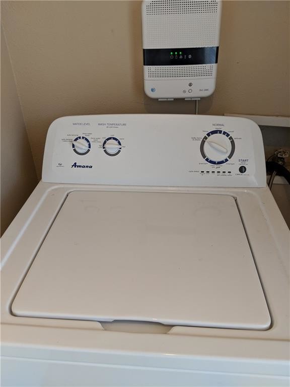 Building Photo - 5981 Arapaho Rd