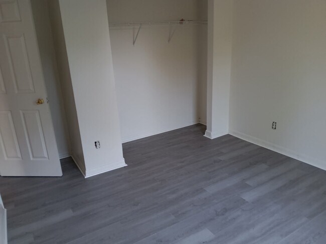 Building Photo - 3220 E Caracas St