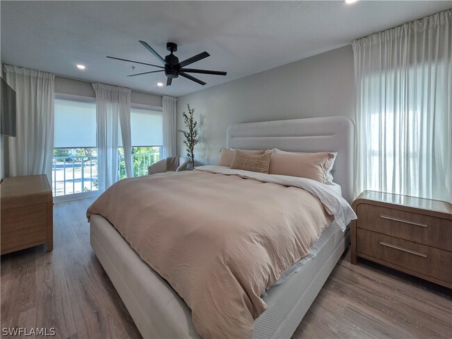 Building Photo - 1495 Blue Point Ave