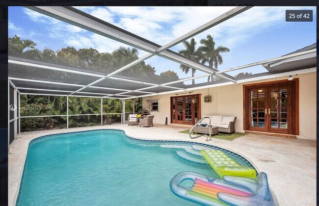 Building Photo - 2300 NE 193rd St