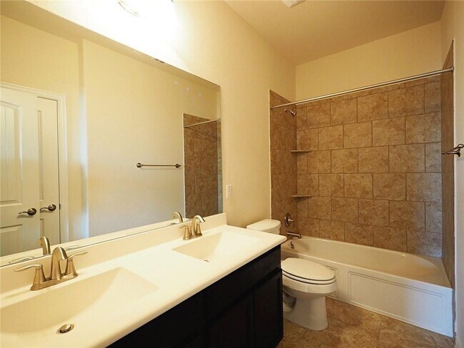 Building Photo - 1308 Camino Ct