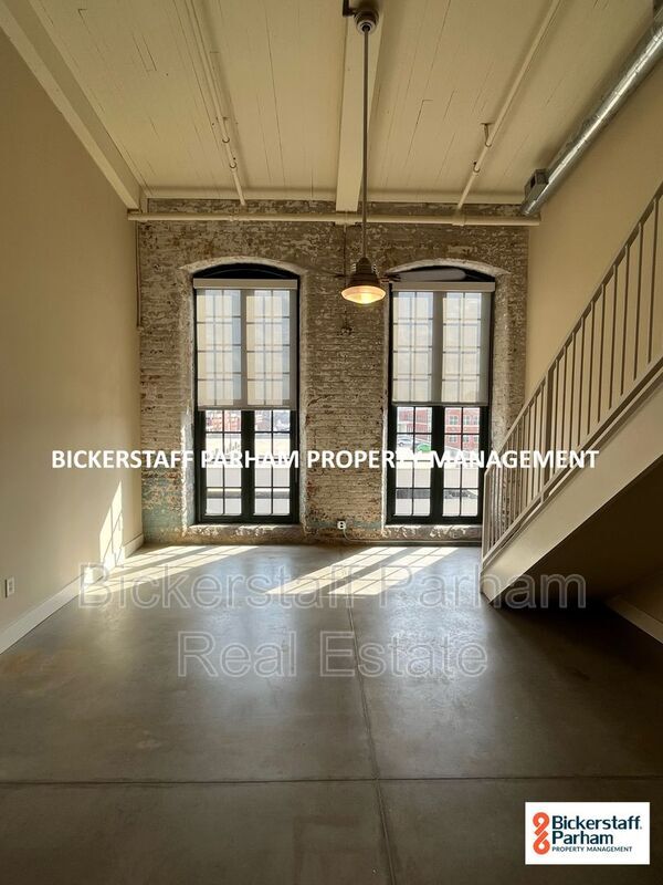 Building Photo - 1201 Front Ave