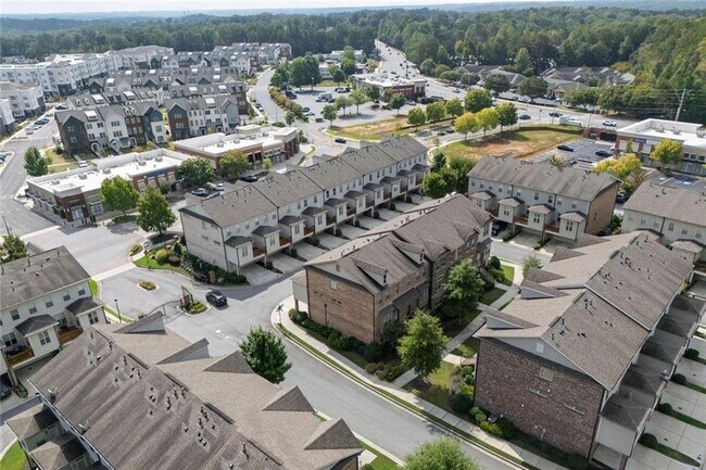 Building Photo - 1097 Township Square