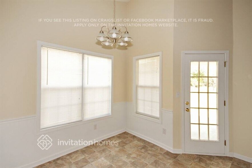 Building Photo - 1532 Armende Cir