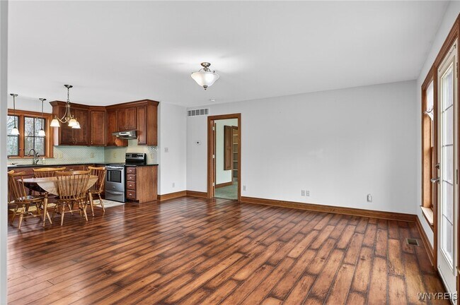 Building Photo - 3945 Lower River Rd