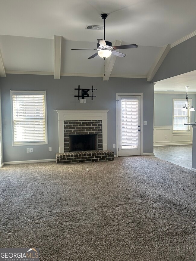 Building Photo - 149 Peak Ct.