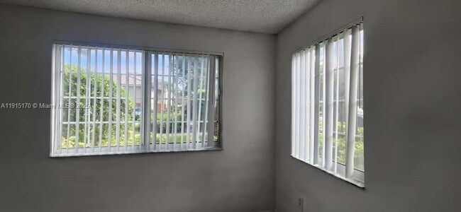 Building Photo - 4195 N Haverhill Rd