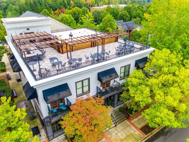 Building Photo - Fabulious Townhome in Baxter Village, Fort...