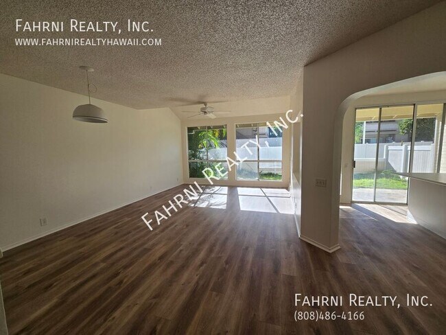 Building Photo - 91-920-920 Laaulu St