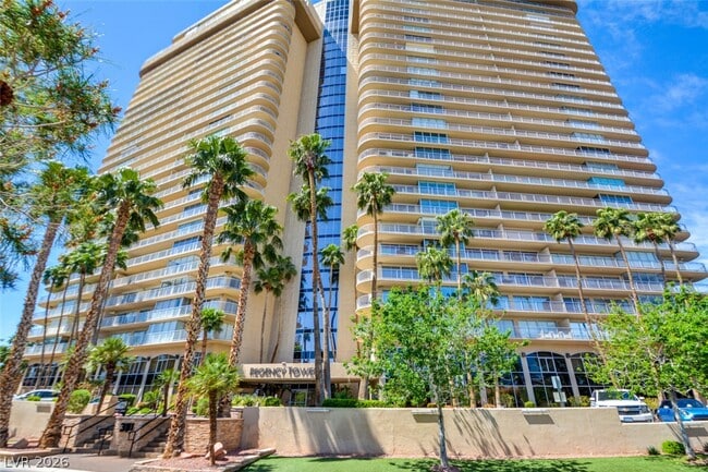Building Photo - 3111 Bel Air Dr
