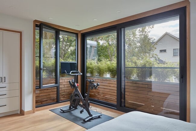 Building Photo - 76 Holworthy St