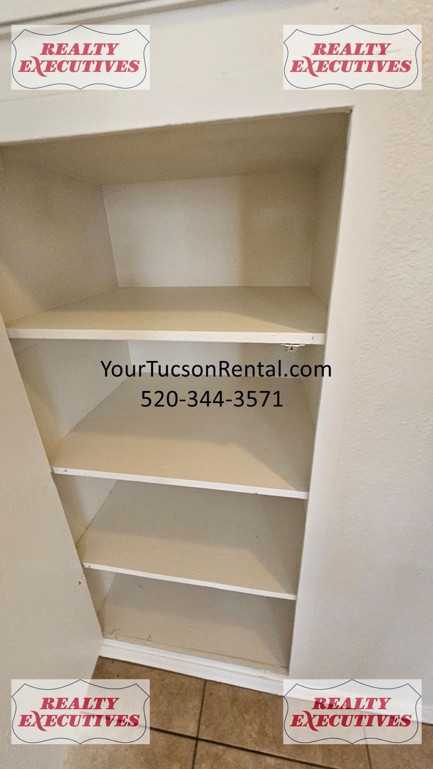 Building Photo - Tanque Verde & Kolb Rd area. 2 bedroom 1 b...