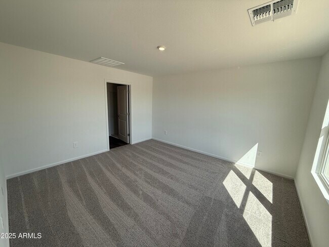 Building Photo - 9200 W Debbie Ln