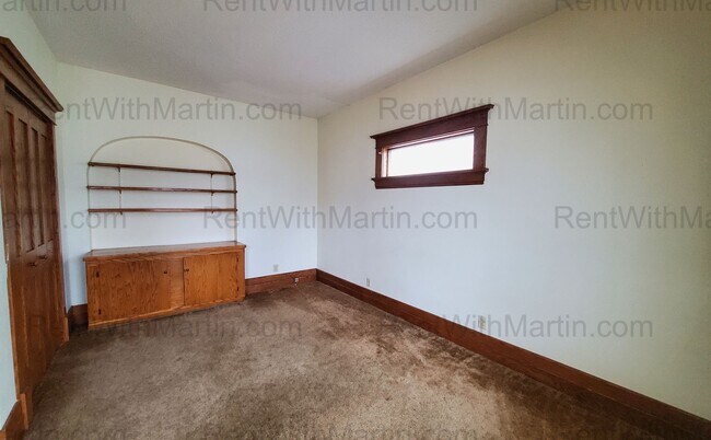 Building Photo - 313 Denver St