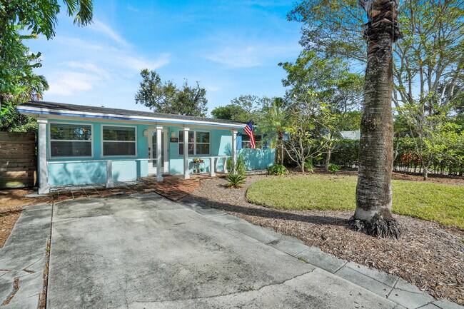 Building Photo - 501 SW 8th St