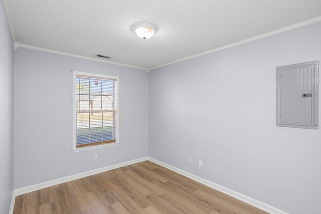 Building Photo - 2029 Williams Valley Dr