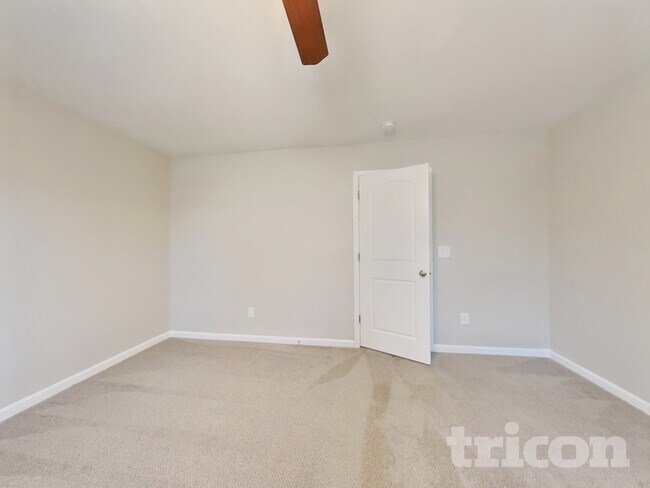 Building Photo - 1856 Northside Dr