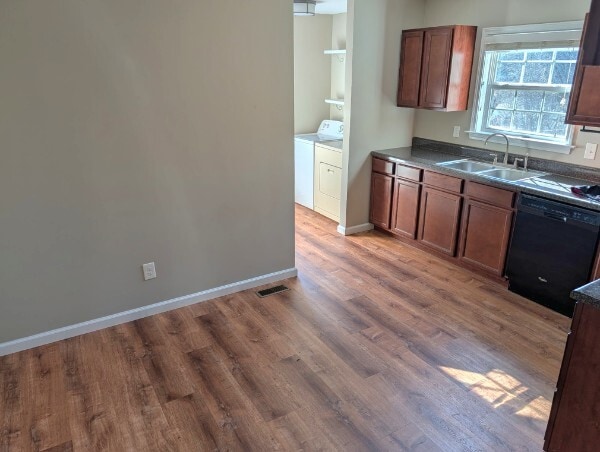 Building Photo - 2510 Bernhurst Dr