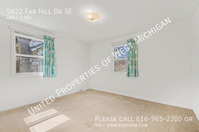 Building Photo - 5622 Far Hill Dr SE