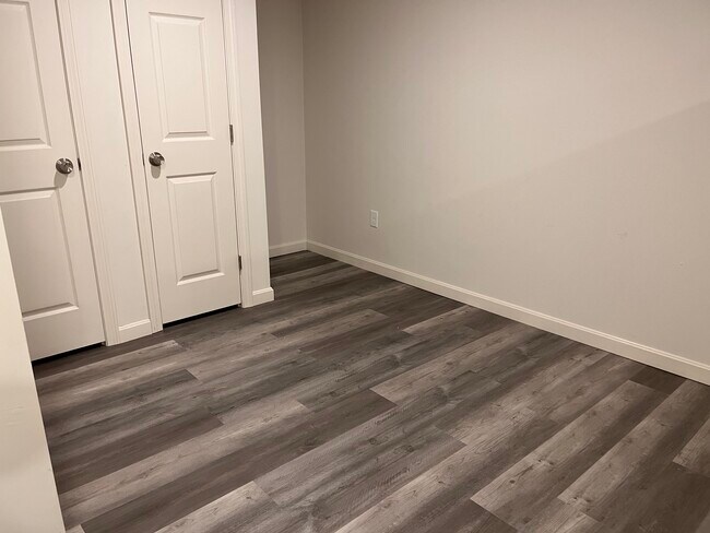 Building Photo - 149 Border St