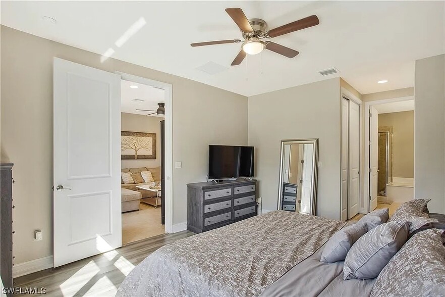 Building Photo - 7972 Bristol Cir