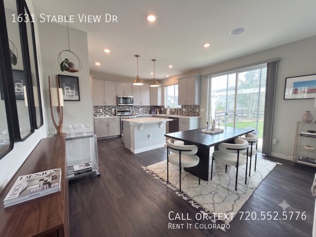 Building Photo - 1631 Stable View Dr