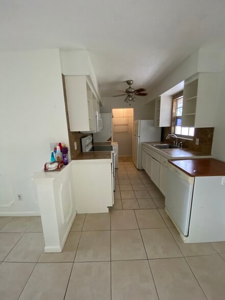 Building Photo - 13795 S Indian River Dr