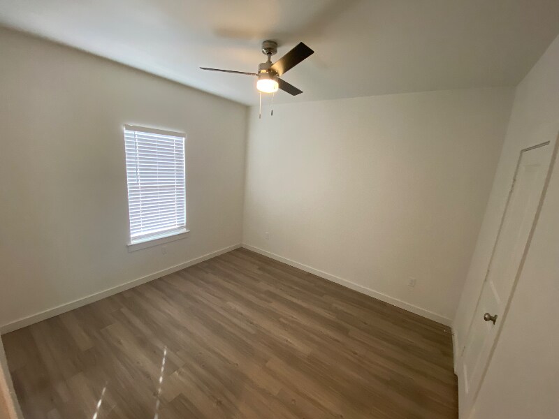 Building Photo - 5738 Lehigh St