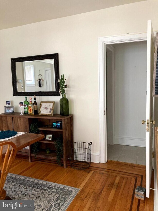 Building Photo - 219 Williams Rd