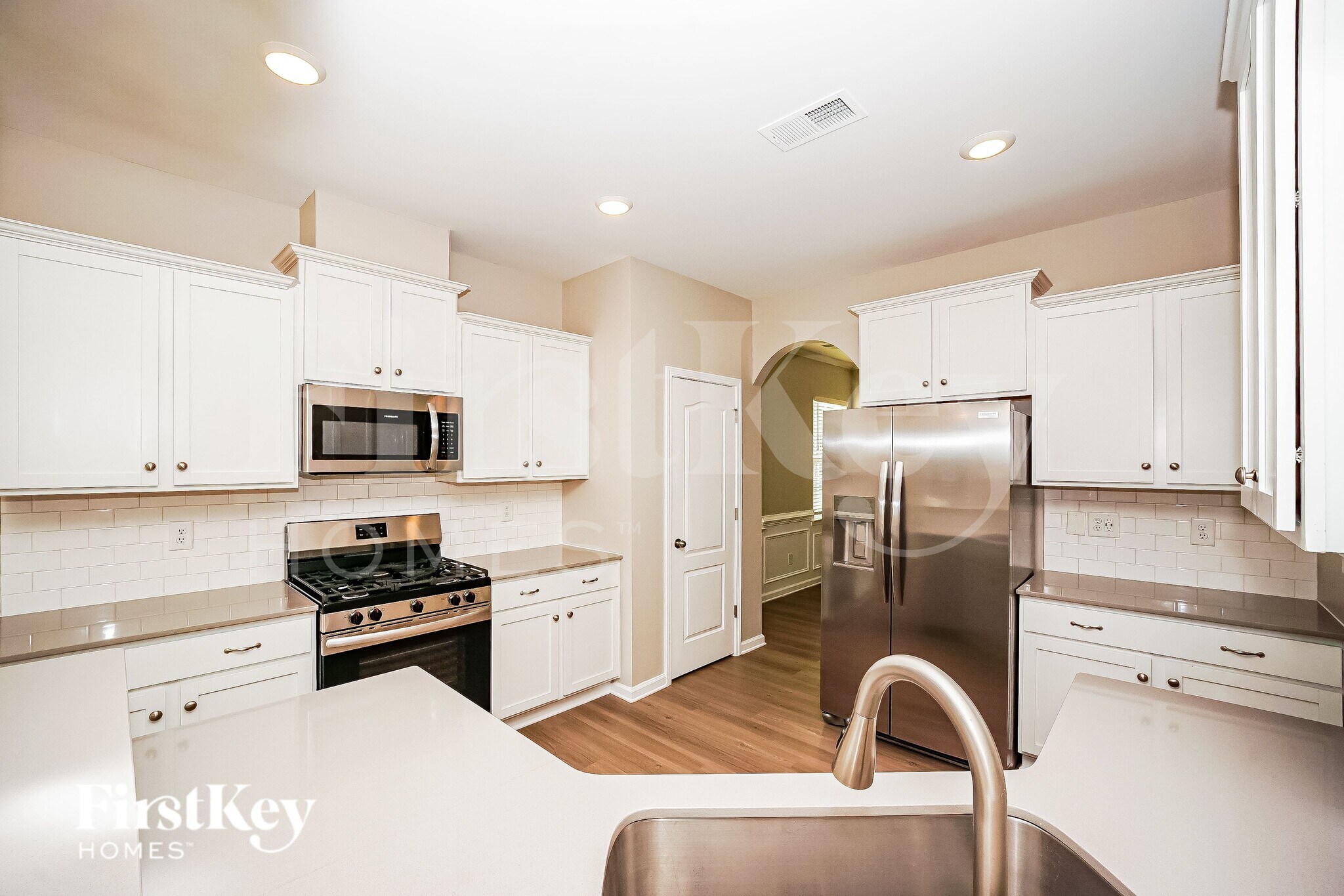 Building Photo - 205 Falls Cove Dr