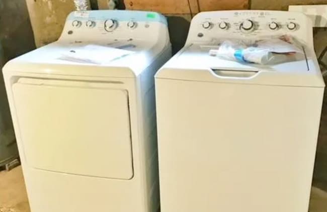 Building Photo - 413 W Porter St