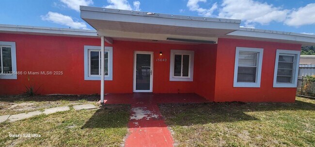 Building Photo - 15640 NW 159th St Rd