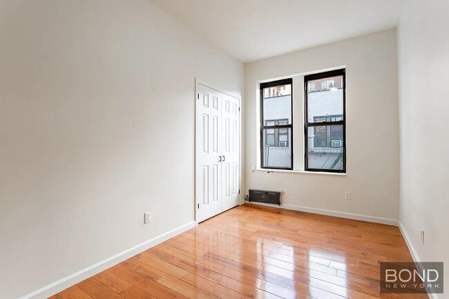 Building Photo - 45th Street