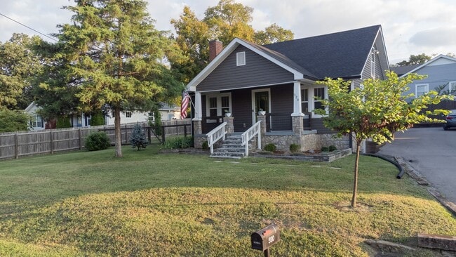 Building Photo - 520 Elgin St