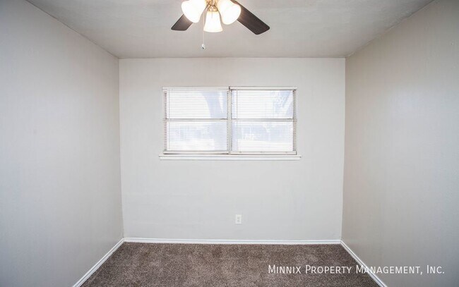 Building Photo - 3403 Bangor Dr