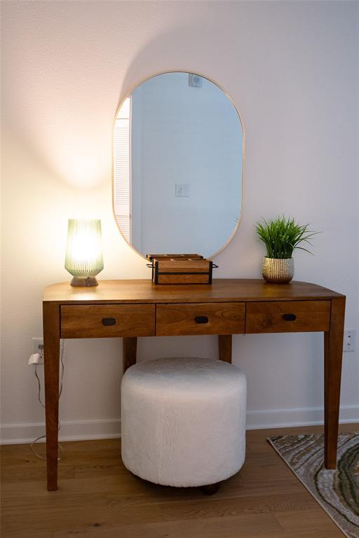 Building Photo - 2505 Thornton Rd