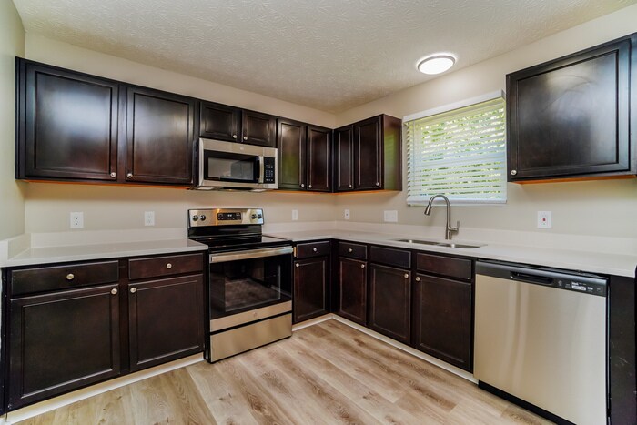 Building Photo - 7230 Calusa Drive