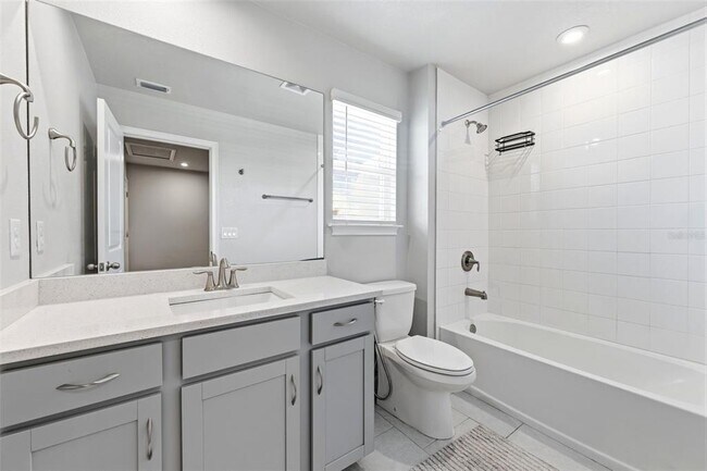 Building Photo - 2587 Everglade Way